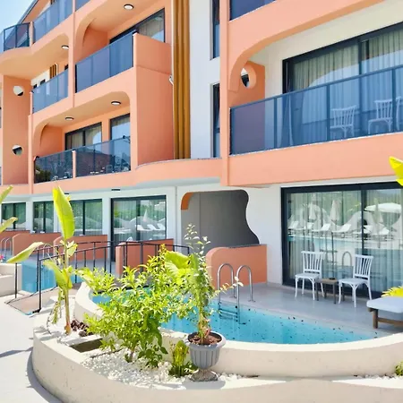 Hayat Hotel *